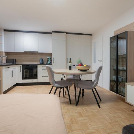 Modern Apartment, Full Kitchen, For 6 Gmunden Exteriör bild