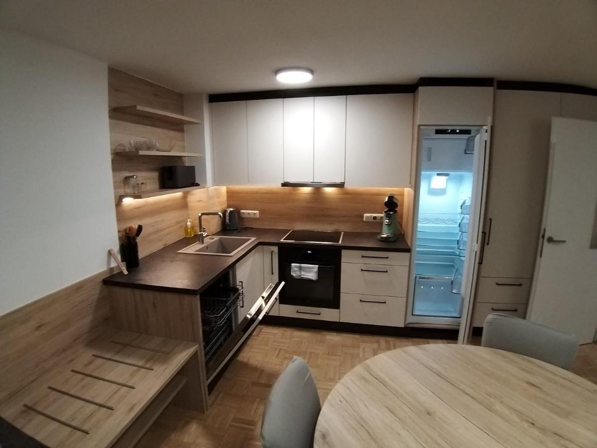 Modern Apartment, Full Kitchen, For 6 Gmunden Exteriör bild